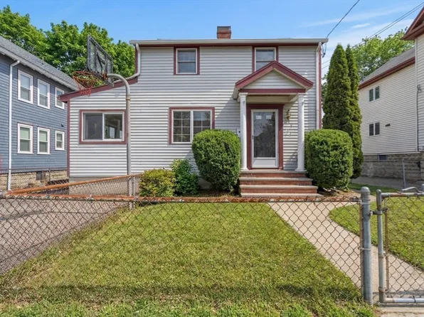 37 Evans St, Watertown, MA 02472