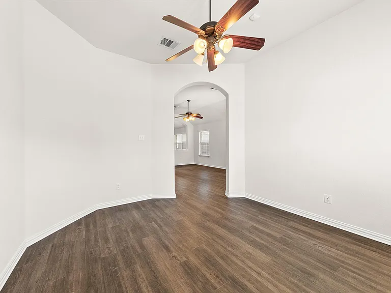 411 Tascate St — Photo 40