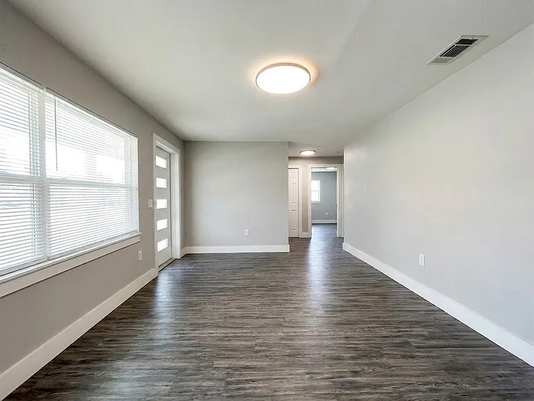 139 Avenue D SW #139 — Photo 9