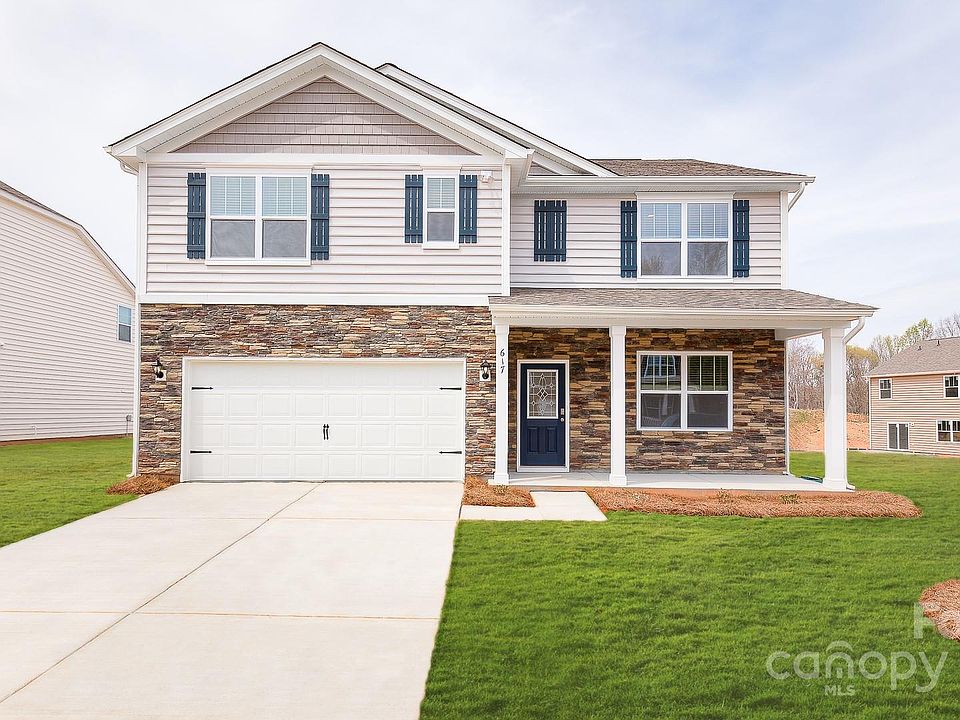 1st image of 33 Farmwood Trl
