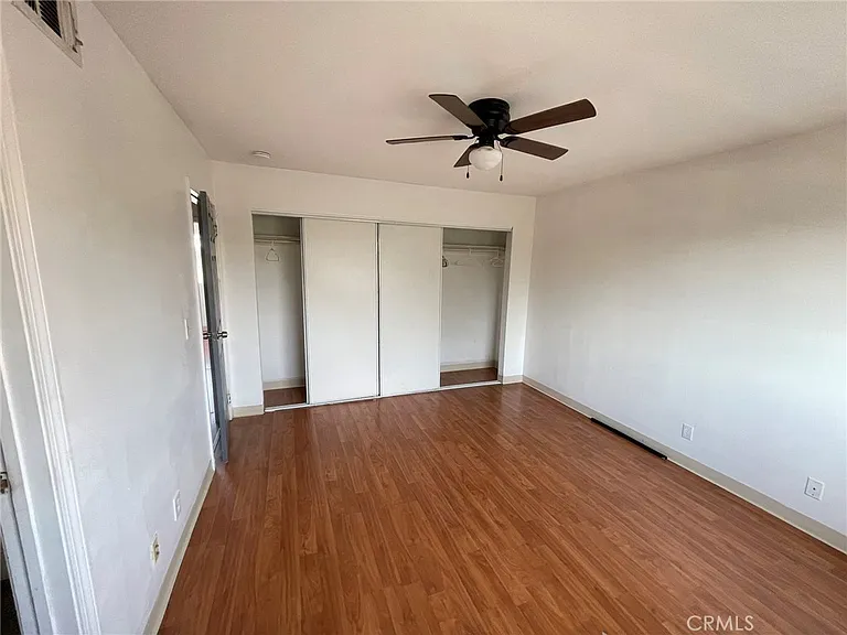 4880 Pacific Ave — Photo 5