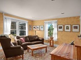 516 E Thomas St APT 101, Seattle, WA 98102