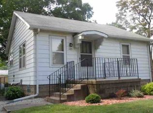 1421 N Ottawa St, Lincoln, IL 62656