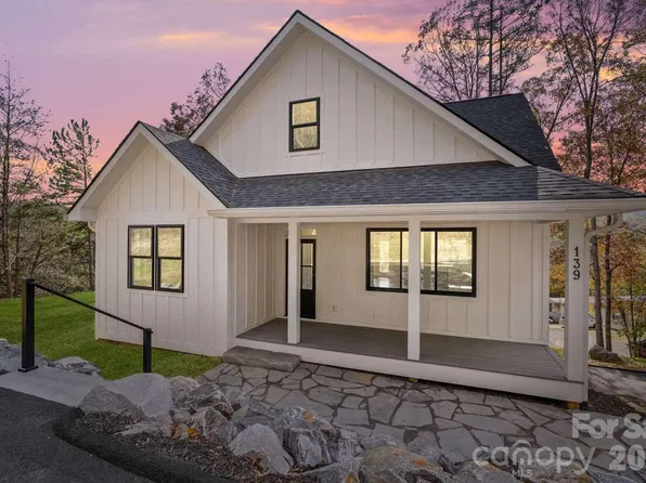 139 Courtney Ln, Candler, NC 28715
