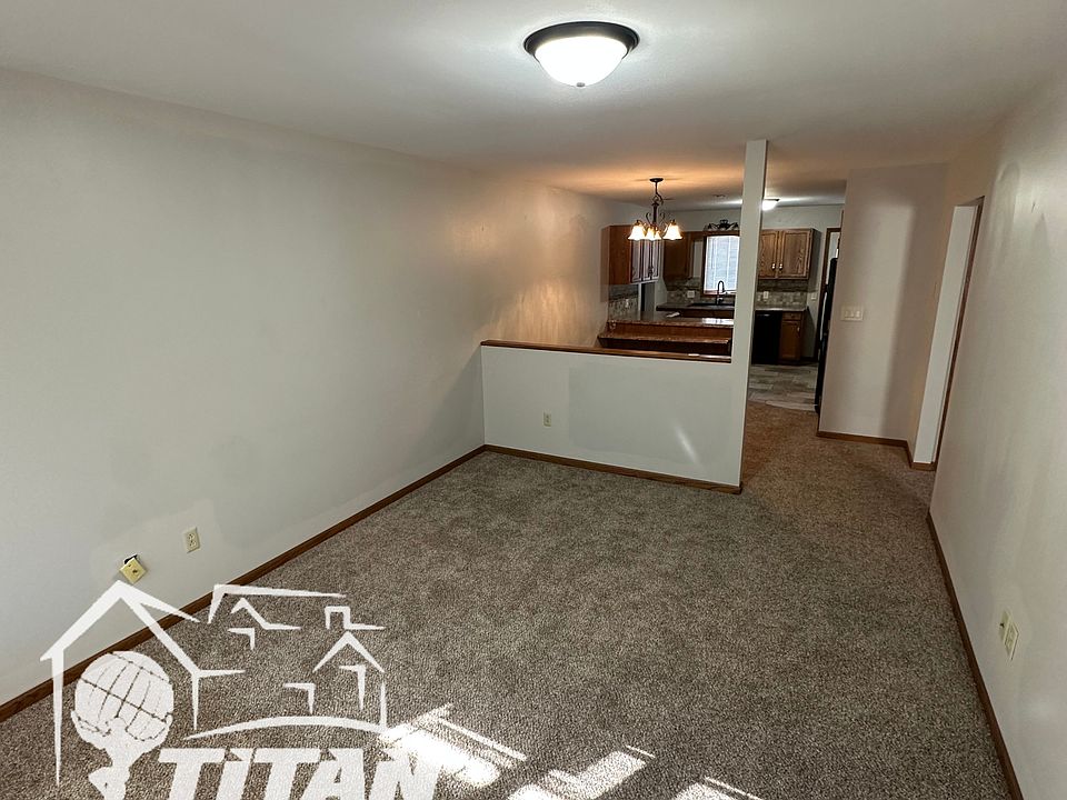 1st image of 2780 Village Ln