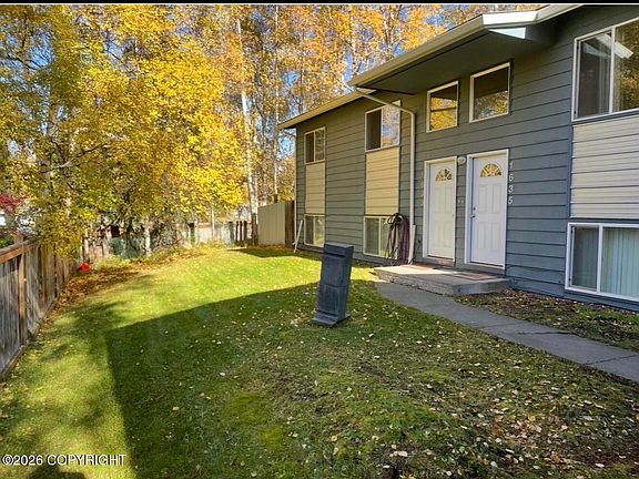 3rd image of 1633 Northwestern Ave