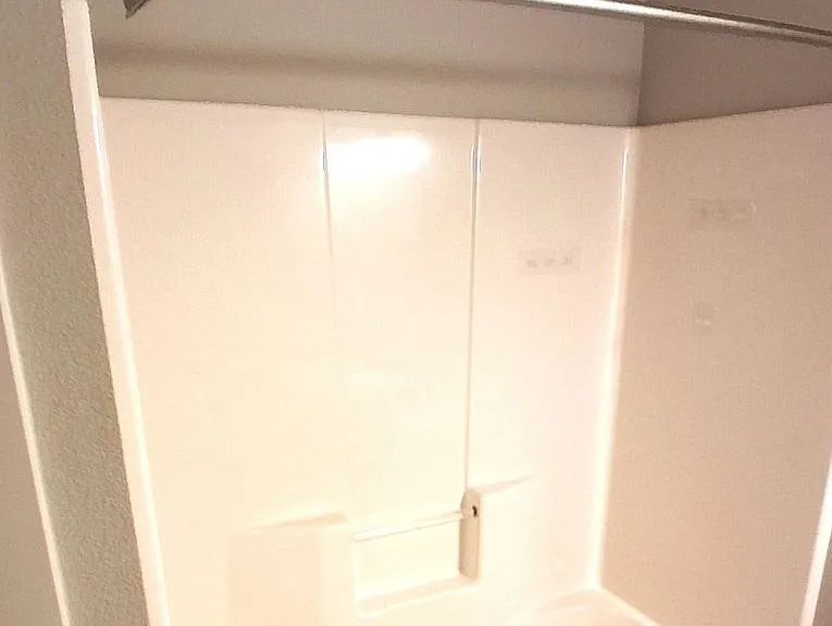 1607 NW Davis St — Photo 9