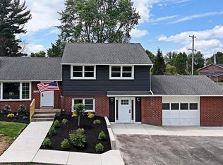 1554 Park Dr, Jamison, PA 18929