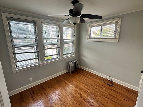 2nd image of 1615 W Summerdale Ave APT 1