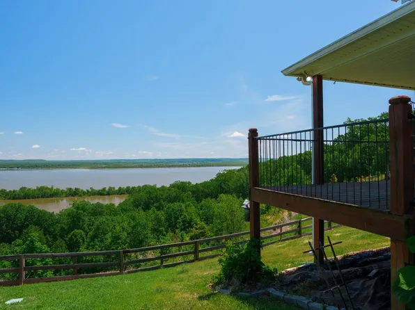 270 Rockport Lndg, Camden, TN 38341