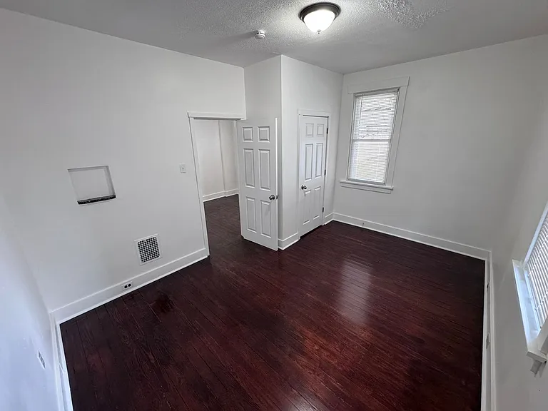 3211 Walnut St — Photo 23