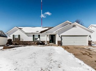 137 Grey Wolf Dr, O Fallon, MO 63366