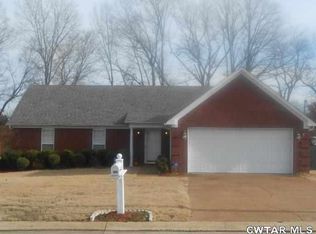 627 Gettysburg Dr, Jackson, TN 38305