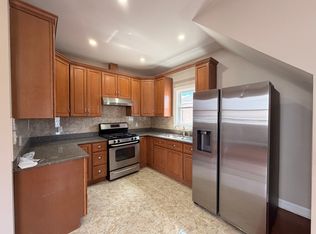 2566 Laconia Ave #1, Bronx, NY 10469