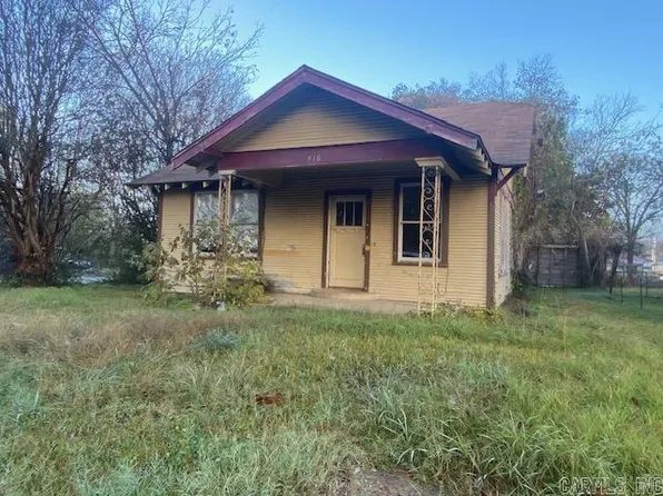 910 W 5th St, Hope, AR 71801