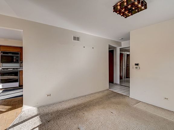 5th image of 9149 W Oaks Ave