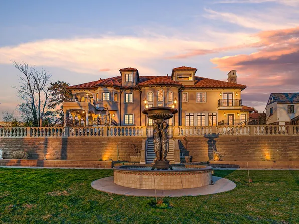 1-17 Malba Drive image 1 of 29