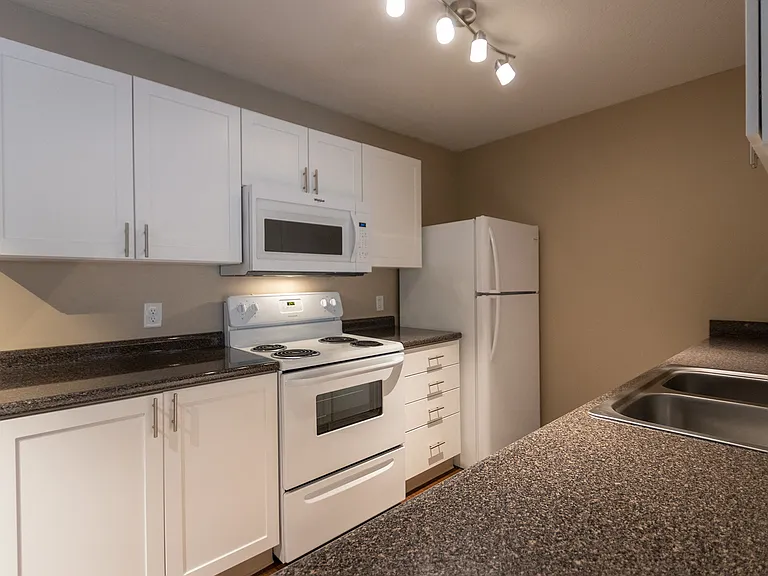 Washington Place — Photo 12