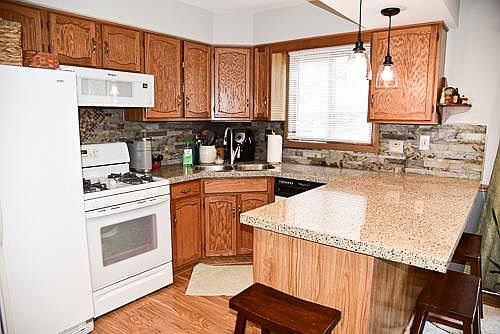 2nd image of 34015 N White Oak Ln Building 50-C
