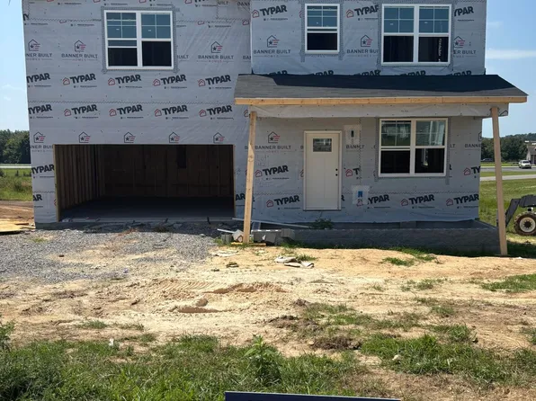 201 Stoneview Dr, Crossville, TN 38571