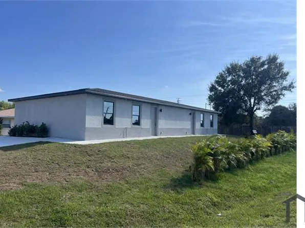 13203 1st St, Fort Myers, FL 33905