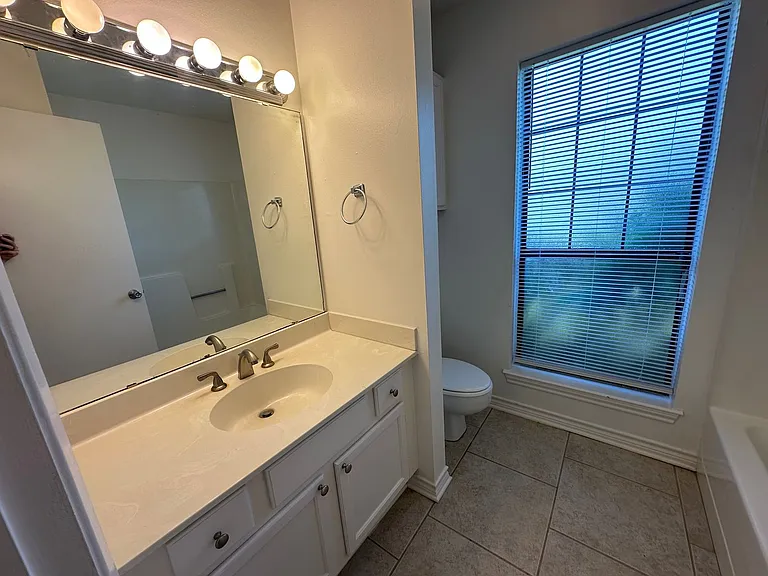 5885 Creek Side Cir — Photo 7