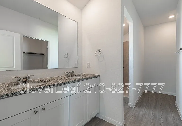 706 Red Field Way — Photo 19