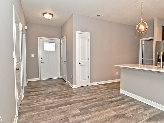 5th image of 9170 Hedley Way E