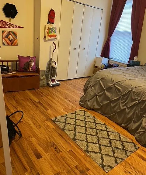 BEDROOM,HARDWOOD FLOORS, LARGE DOUBLE CLOSET,CEILING FAN, 
STORM WINDOWS/SCREEN