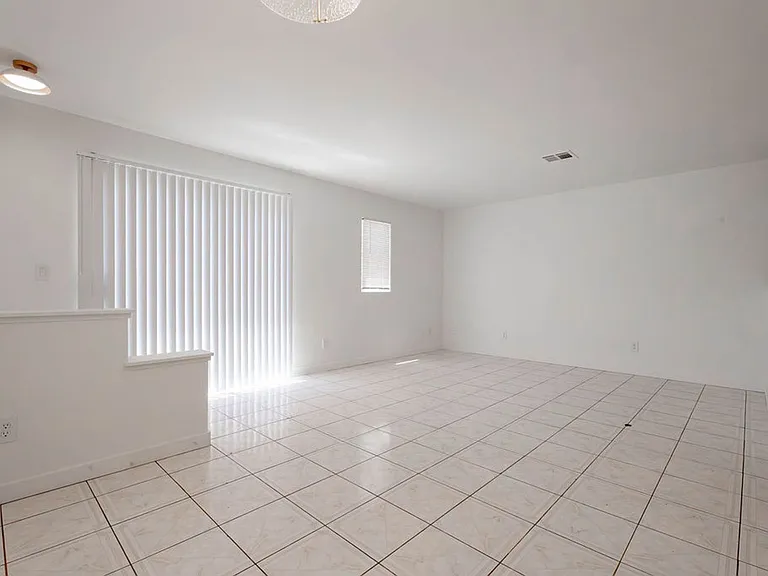 2095 Betty Davis St — Photo 5
