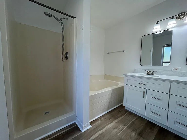 3221 Westminster Ave SE — Photo 12