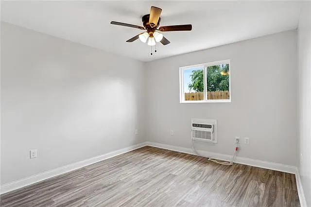 1318 S Salcedo St #101 — Photo 11