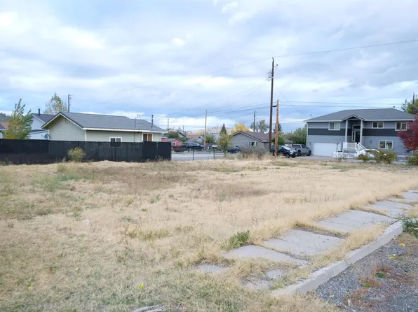 611 Cedar Ave, Weed, CA 96094