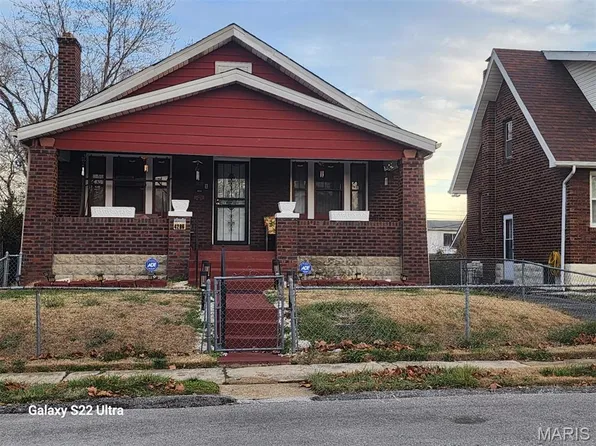 6100 Garesche Ave, Saint Louis, MO 63136