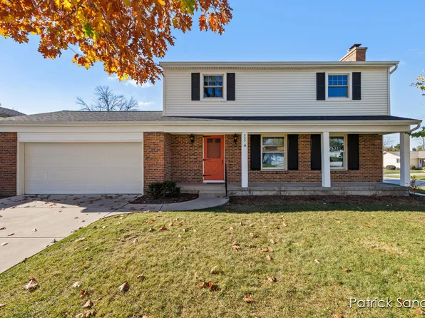 533 Worcester Dr NE, Grand Rapids, MI 49503