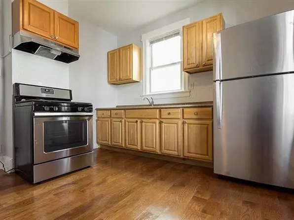 198 Myrtle Avenue image 21 of 24