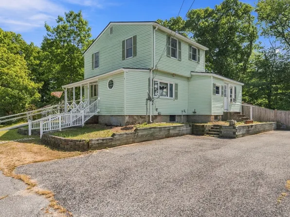 69 Randolph Ave, Attleboro, MA 02703