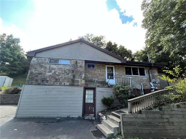 2125 New Texas Rd, Pittsburgh, PA 15239