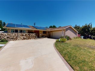 23435 Community St, Canoga Park, CA 91304