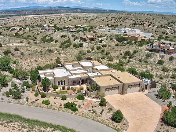 3rd image of 2 Third Mesa Ct