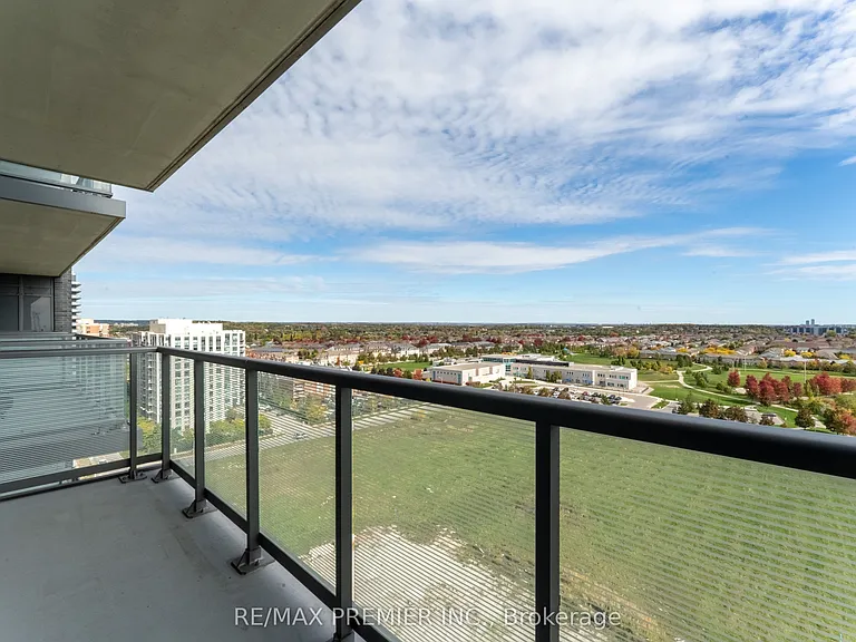 55 Oneida Cres #1401 — Photo 11