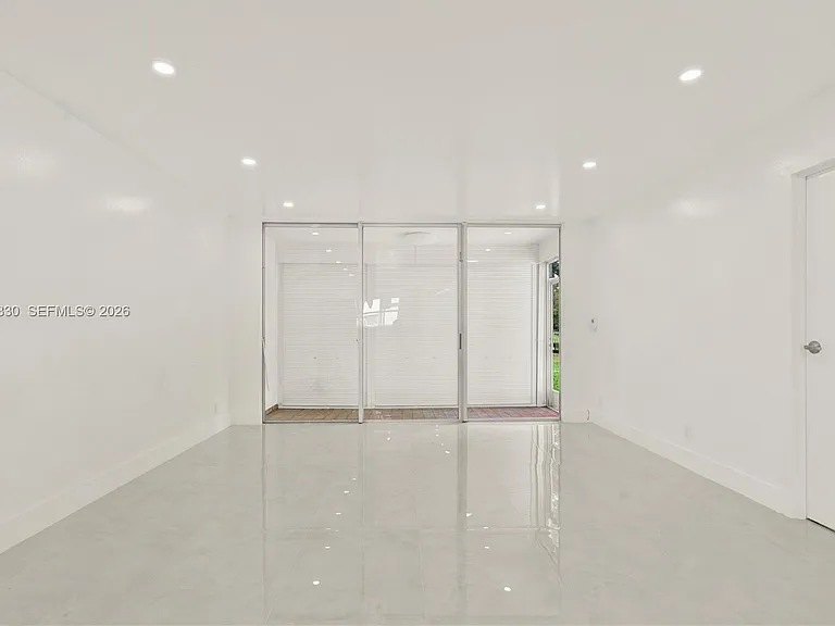 8320 Sands Point Blvd #M107 — Photo 23