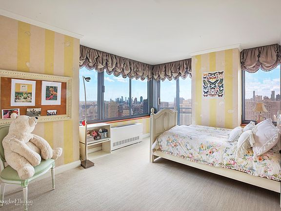 4th image of 300 E 85th St APT 3405