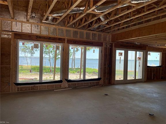 3rd image of 38 River Edge Dr