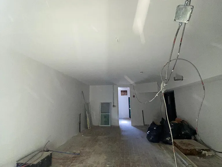 912 Park St — Photo 25