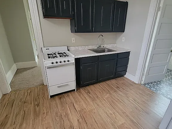 1 bed, 800 sqft, $1,400 — Photo 4