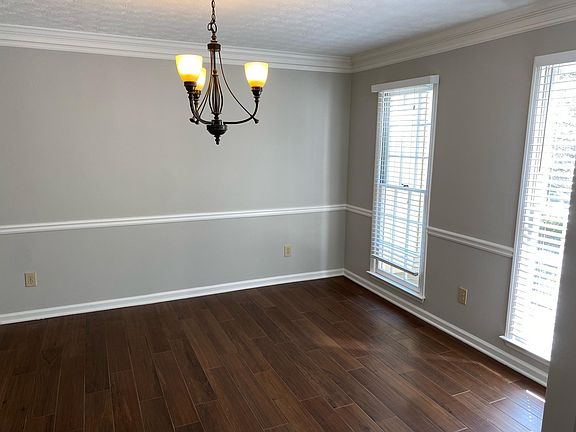 2nd image of 4229 Millhouse Ln