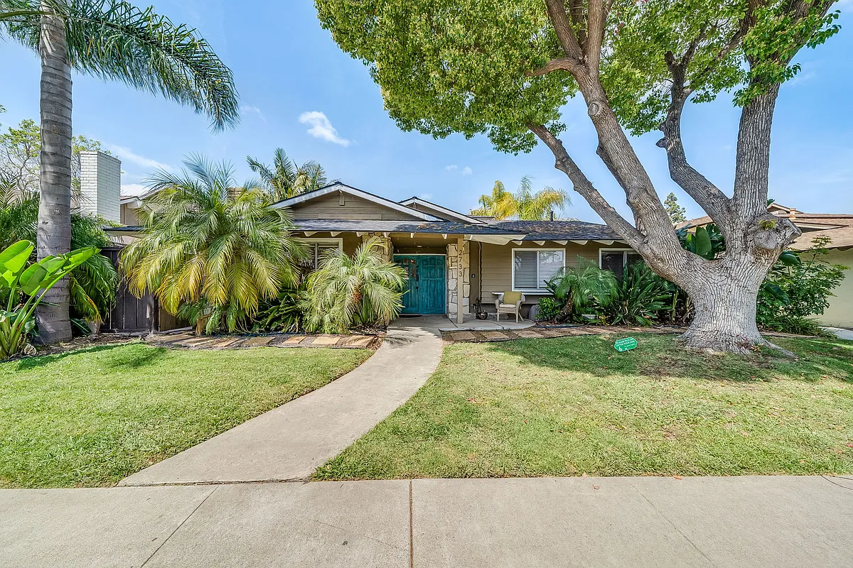 Building Photo - 2733 W Keller Ave #1