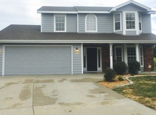 1020 Kathys Ct, Baldwin City, KS 66006