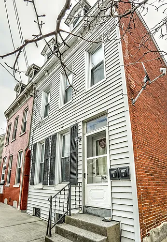 326 Walnut St Photo 1